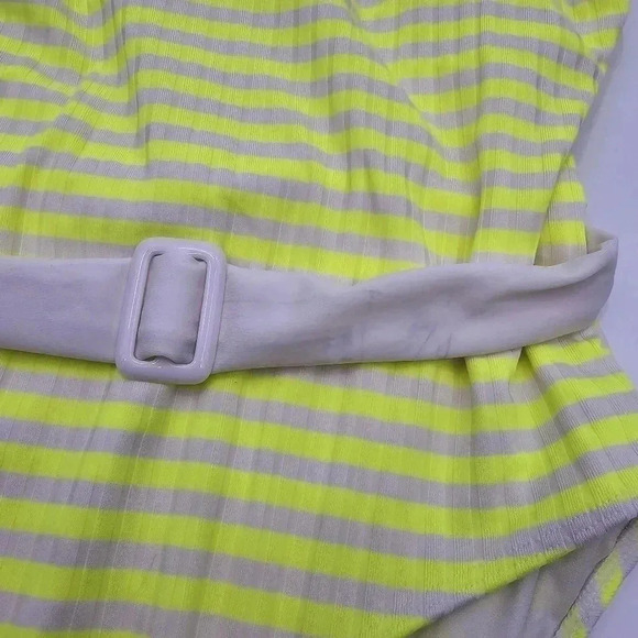 No Boundaries Yellow White Stripes Bathing Suit One Piece Swimsuits Large - Picture 3 of 5